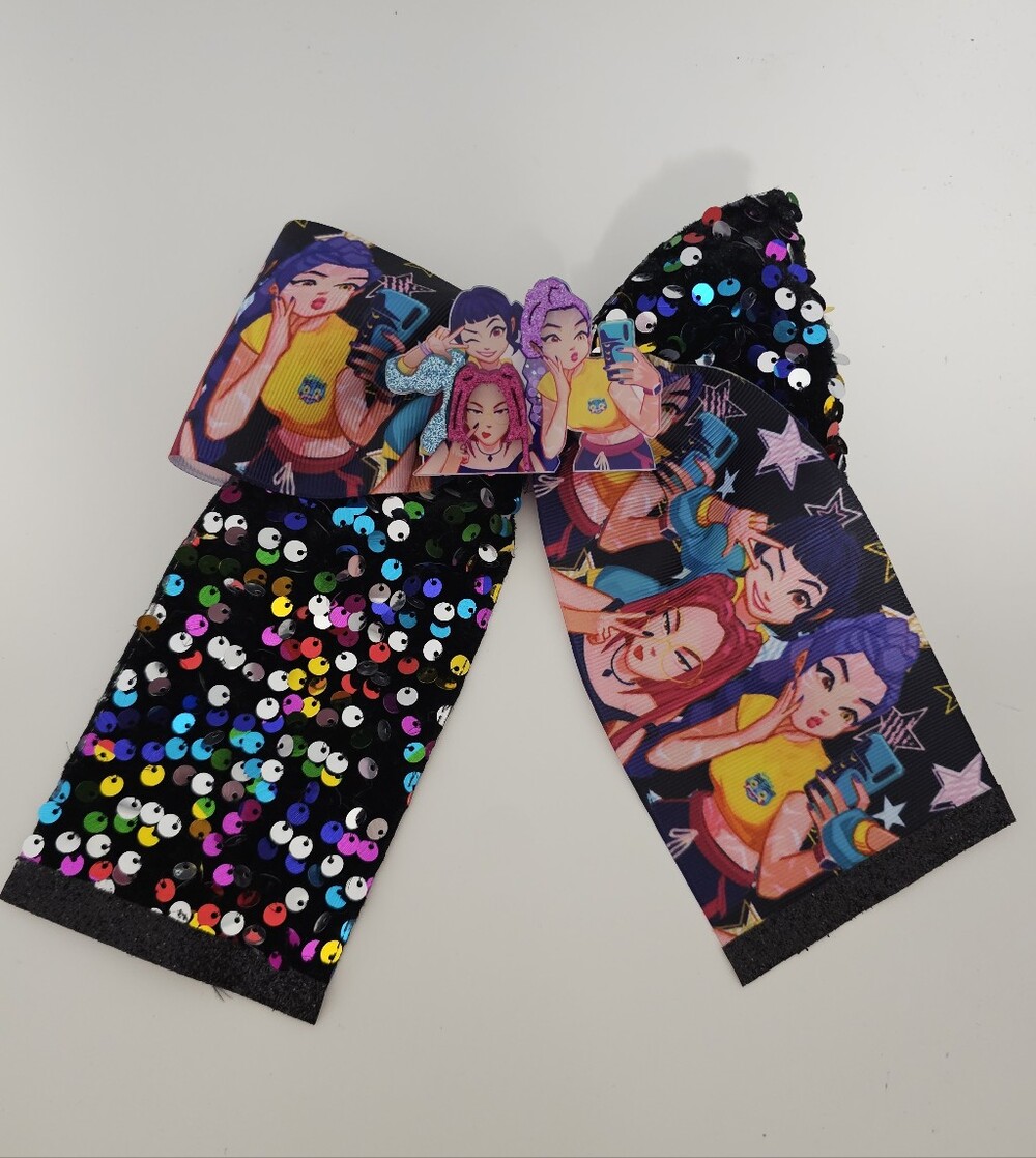 Huntrix Sequin Print Cheer Bow